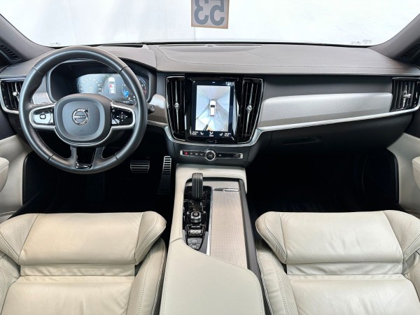 Купить Volvo V90 | 2.0 Hybrid | B4 | R-Design в Литве | фото №14 | Unis.lt