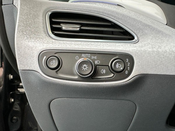 Buy Opel Ampera-E Klima*Einparkhilfe*Scheckheft*1.Hand Lithuania | img №8 | Unis.lt