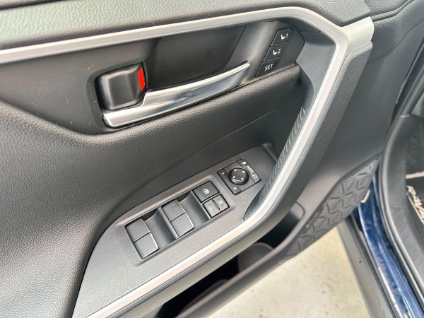 Купить Toyota RAV 4 | 2.5 Hybrid | 4WD в Литве | фото №7 | Unis.lt