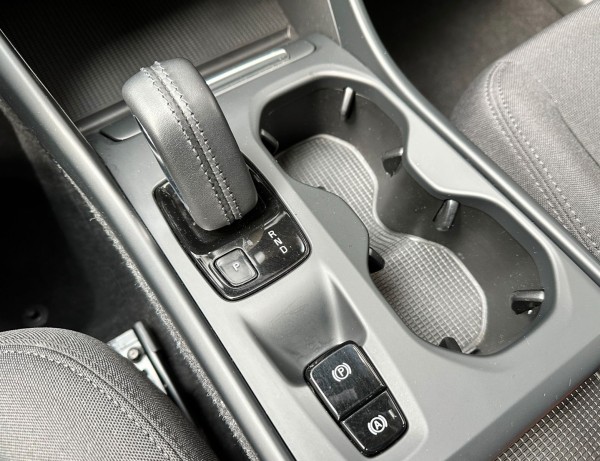 Buy Volvo XC40 Plug-in*Kamera*Klima*Einparkhilfe*1.Hand Lithuania | img №15 | Unis.lt