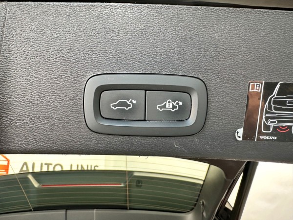 Buy Volvo XC40 Plug-in*Kamera*Klima*Einparkhilfe*1.Hand Lithuania | img №18 | Unis.lt