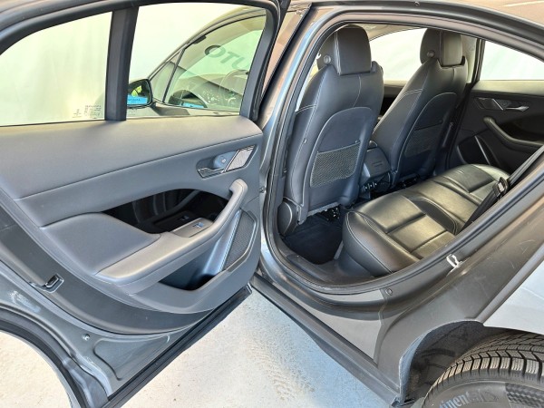 pirkite Lietuvoje  I-Pace AWD*Leder*Panoramadach*Scheckheft*1.Hand | nuotrauka №17 | Unis.lt