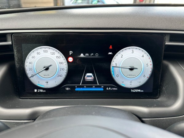 Buy Hyundai TUCSON Hybrid 48V*Kamera*Klima*Scheckheft*1.Hand Lithuania | img №12 | Unis.lt