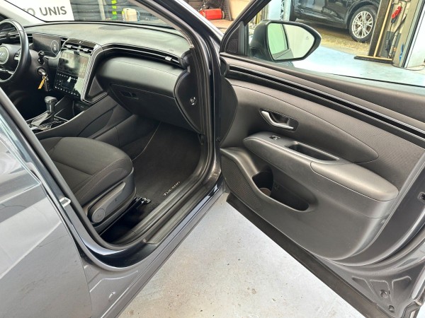 Buy Hyundai TUCSON Hybrid 48V*Kamera*Klima*Scheckheft*1.Hand Lithuania | img №21 | Unis.lt