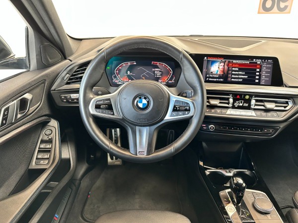 Buy BMW 118i M Sport*Shadow Line*Kamera*Scheckheft*1Hand Lithuania | img №14 | Unis.lt