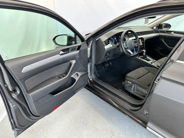 Купить Volkswagen Passat Plug-In*GTE*Kamera*Scheckheft*1.Hand в Литве | фото №17 | Unis.lt