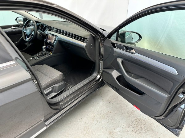 Купить Volkswagen Passat Plug-In*GTE*Kamera*Scheckheft*1.Hand в Литве | фото №20 | Unis.lt