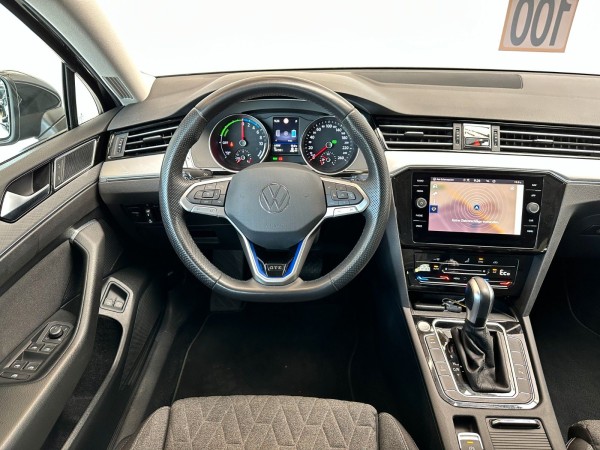 pirkite Lietuvoje Volkswagen Passat Plug-In*GTE*Matrix led*Kamera*Scheckheft | nuotrauka №12 | Unis.lt