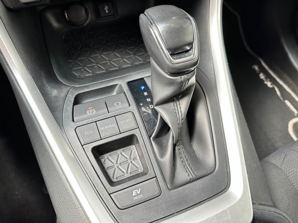 Купить Toyota RAV 4 2.5 Hybrid | Dynamic | Automatik в Литве | фото №18 | Unis.lt