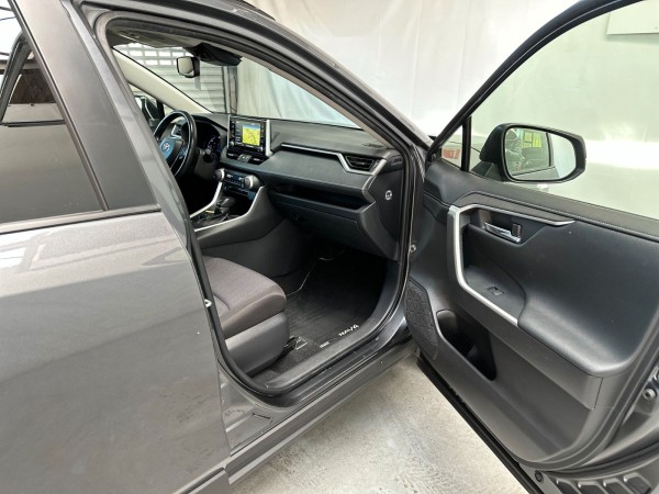 Купить Toyota RAV 4 2.5 Hybrid | Dynamic | Automatik в Литве | фото №24 | Unis.lt
