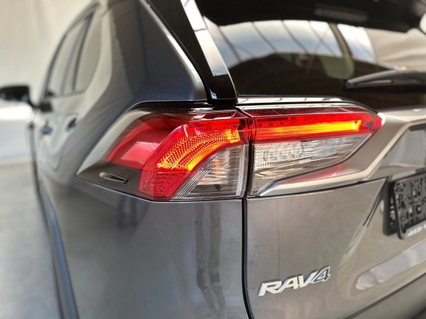 Купить Toyota RAV 4 2.5 Hybrid | Dynamic | Automatik в Литве | фото №25 | Unis.lt