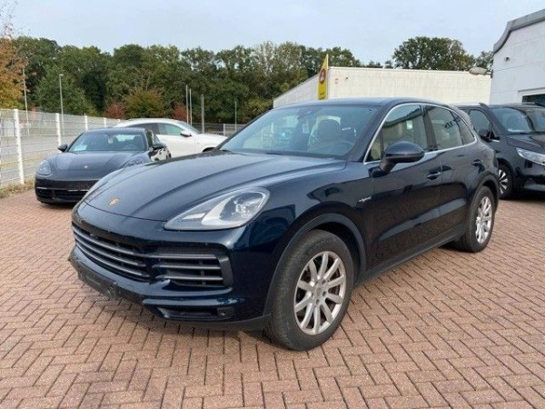 pirkite Lietuvoje Porsche Cayenne E-Hybrid Chrono Plug-in Cam Pan 1.Hand | nuotrauka №1 | Unis.lt