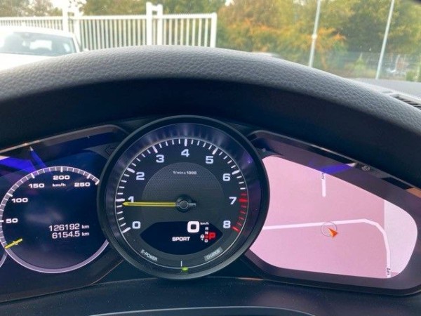 pirkite Lietuvoje Porsche Cayenne E-Hybrid Chrono Plug-in Cam Pan 1.Hand | nuotrauka №14 | Unis.lt