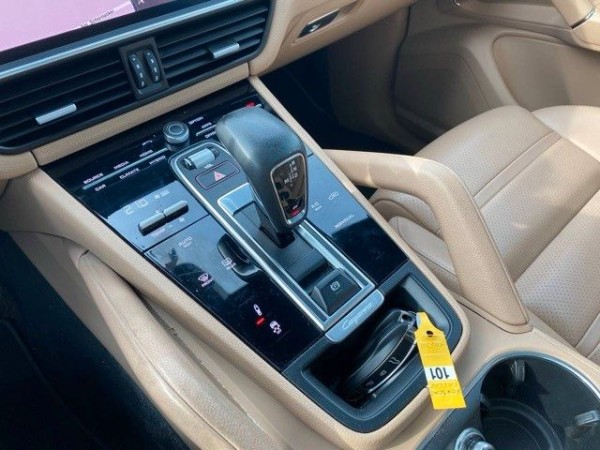 pirkite Lietuvoje Porsche Cayenne E-Hybrid Chrono Plug-in Cam Pan 1.Hand | nuotrauka №15 | Unis.lt