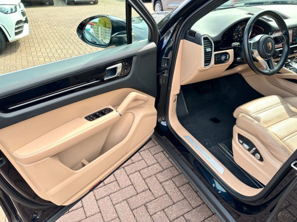 pirkite Lietuvoje Porsche Cayenne E-Hybrid Chrono Plug-in Cam Pan 1.Hand | nuotrauka №30 | Unis.lt