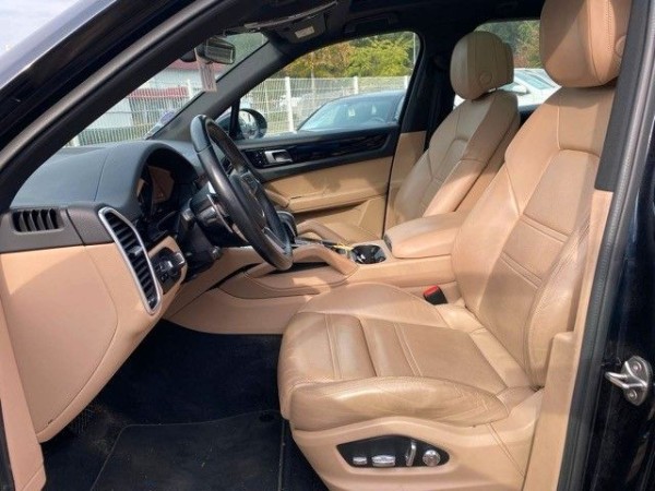 pirkite Lietuvoje Porsche Cayenne E-Hybrid Chrono Plug-in Cam Pan 1.Hand | nuotrauka №10 | Unis.lt