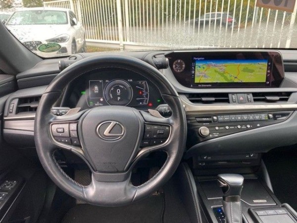 pirkite Lietuvoje Lexus ES 300h Hybrid Cam Navi Scheckheft 1.Hand | nuotrauka №13 | Unis.lt