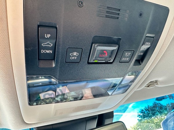 Buy Lexus ES 300h Hybrid Cam Navi Scheckheft 1.Hand Lithuania | img №25 | Unis.lt