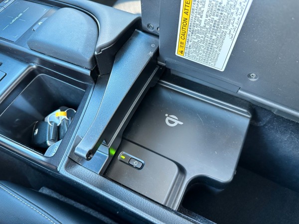 Buy Lexus ES 300h Hybrid Cam Navi Scheckheft 1.Hand Lithuania | img №26 | Unis.lt