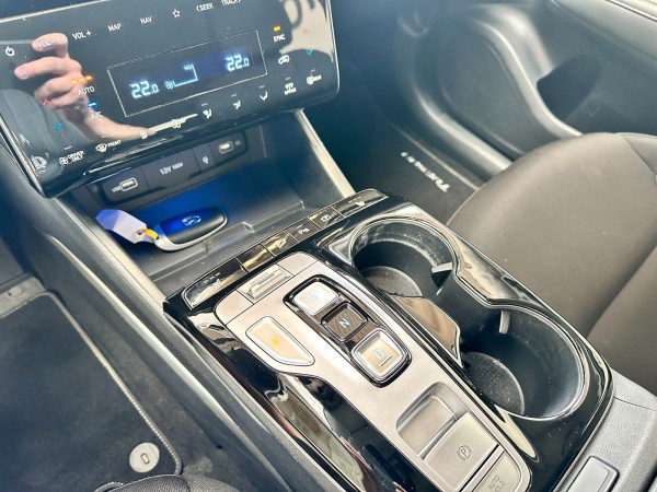 Buy Hyundai TUCSON Hybrid*Kamera*Navi*Klima*Scheckheft*1Hand Lithuania | img №14 | Unis.lt