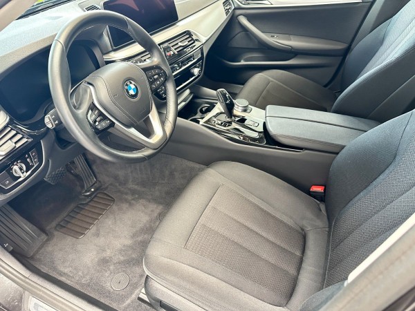 Купить BMW 520d Touring  xDrive*Active Guard*Scheckheft в Литве | фото №18 | Unis.lt