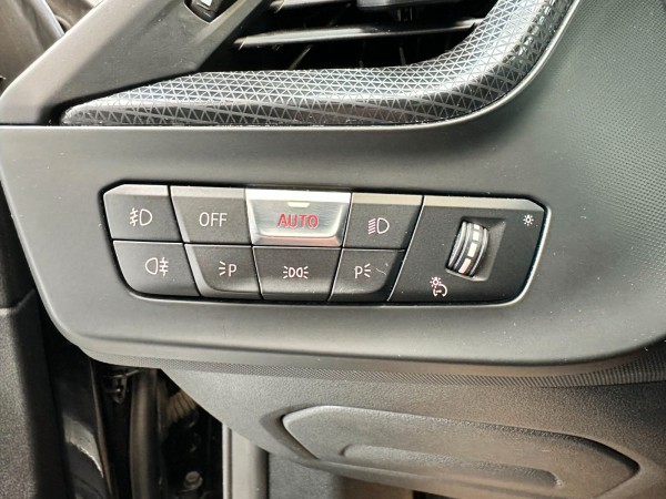 Купить BMW 216 Gran Coupé*Kamera*Navi*Scheckheft*1.Hand в Литве | фото №8 | Unis.lt