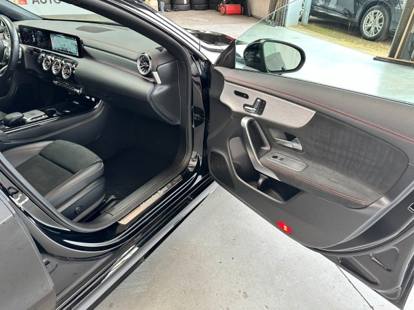 Buy Mercedes-Benz CLA 180D AMG Line*Alkantara*Kamera*Klima*1.Hand Lithuania | img №23 | Unis.lt