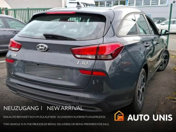 Купить Hyundai i30-SportWagon-Klima-Kamera-1.Hand-Scheckheft в Литве | фото №4 | Unis.lt
