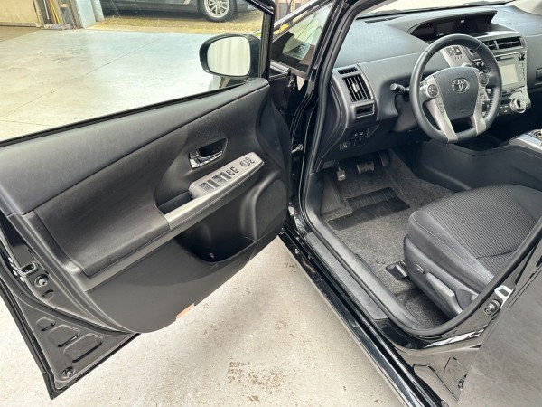 Buy  Prius+ Hybrid*Kamera*Navi*Scheckheft*7pl*1.Hand Lithuania | img №18 | Unis.lt