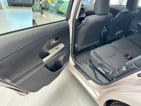 Buy  Prius+ Hybrid*Kamera*Navi*Scheckheft*7pl*1.Hand Lithuania | img №20 | Unis.lt