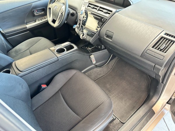 Buy  Prius+ Hybrid*Kamera*Navi*Scheckheft*7pl*1.Hand Lithuania | img №21 | Unis.lt