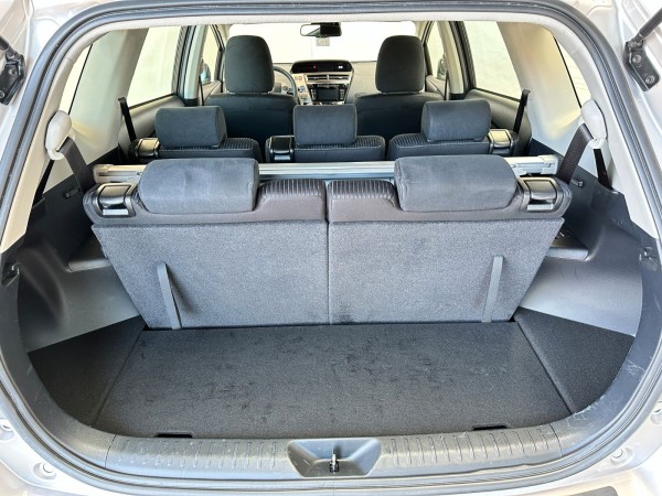 Buy  Prius+ Hybrid*Kamera*Navi*Scheckheft*7pl*1.Hand Lithuania | img №25 | Unis.lt