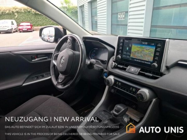 Buy Toyota RAV 4 Hybrid*Kamera*Klima*Scheckheft*1.Hand Lithuania | img №5 | Unis.lt