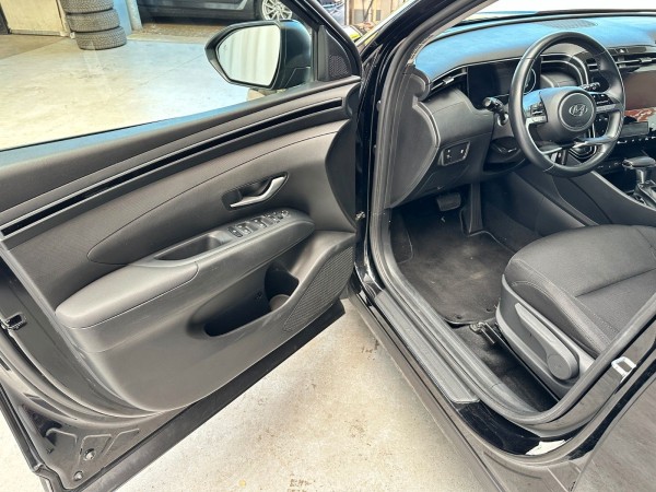Buy Hyundai Tucson Hybrid 48V*Kamera*Klima*Scheckheft*1.Hand Lithuania | img №18 | Unis.lt