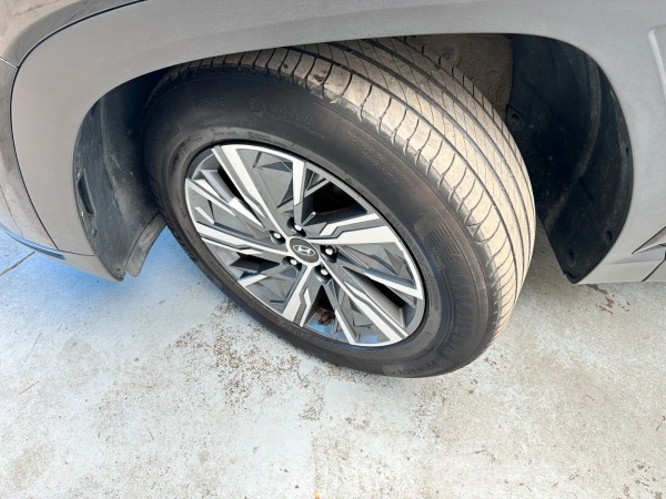 Buy Hyundai Tucson Hybrid 48V*Kamera*Klima*Scheckheft*1.Hand Lithuania | img №23 | Unis.lt