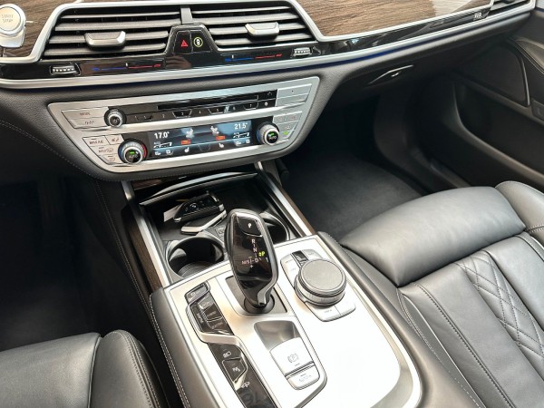pirkite Lietuvoje BMW 745 e High Exec*Laser*Head UP*Scheckheft*1.Hand | nuotrauka №16 | Unis.lt