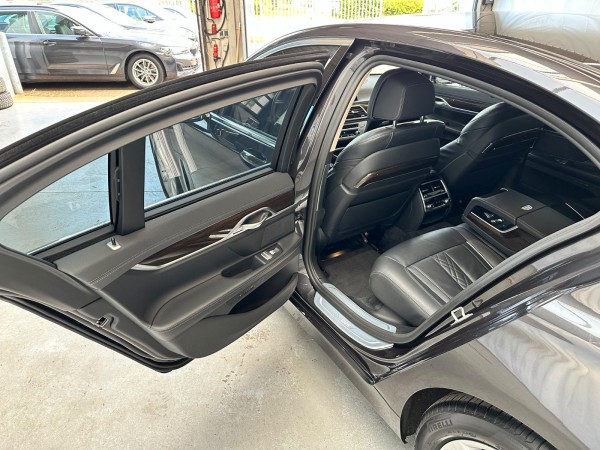 pirkite Lietuvoje BMW 745 e High Exec*Laser*Head UP*Scheckheft*1.Hand | nuotrauka №23 | Unis.lt