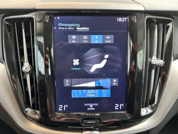 Купить Volvo XC 60 Hybrid 48V*Leder*Kamera*Scheckheft*1.Hand в Литве | фото №18 | Unis.lt