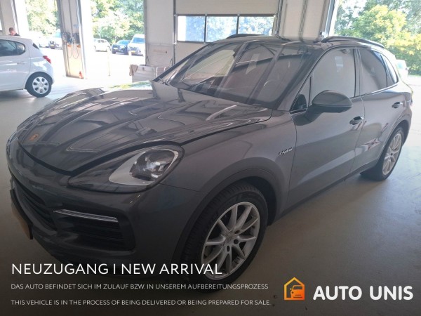 pirkite Lietuvoje Porsche Cayenne E-Hybrid Head Up*Panorama*Leder*1.Hand | nuotrauka №1 | Unis.lt