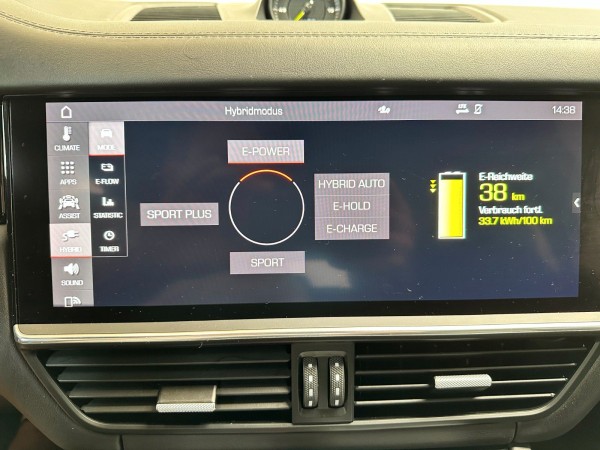 Купить Porsche Cayenne E-Hybrid Head Up*Panorama*Leder*1.Hand в Литве | фото №23 | Unis.lt