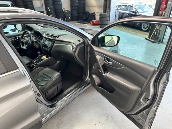 Buy Nissan Qashqai Leder*Panoramadach*Kamera 360*1.Hand Lithuania | img №21 | Unis.lt