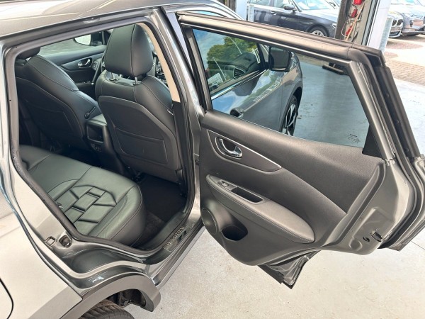 Buy Nissan Qashqai Leder*Panoramadach*Kamera 360*1.Hand Lithuania | img №22 | Unis.lt