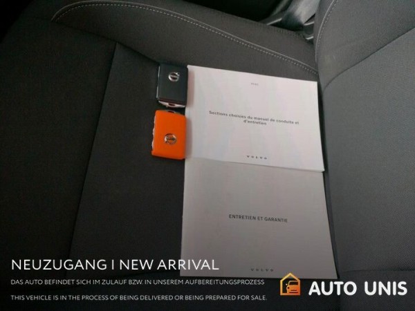 Buy Volvo XC 40 Momentum Pro*Kamera*Einparkhilfe*1.Hand Lithuania | img №6 | Unis.lt