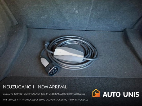 Buy Tesla Model 3 Standard Range Plus MY22 Lithuania | img №18 | Unis.lt