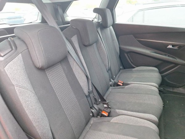 Купить Peugeot 5008 Kamera*Scheckheft*7 Sitzer*1.Hand в Литве | фото №9 | Unis.lt