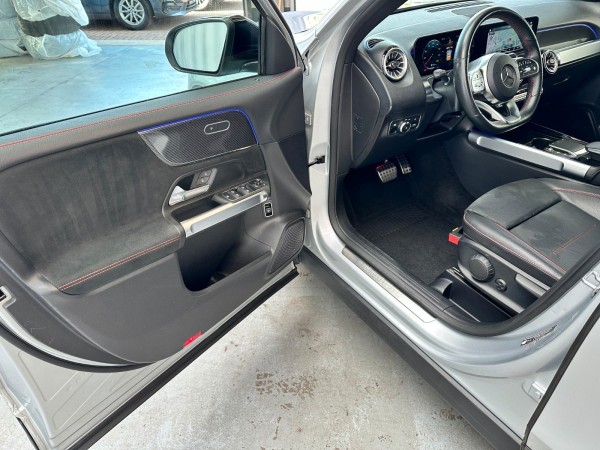 Buy Mercedes-Benz GLB 180d AMG Aut.|Cam LED|1.Hand MwSt Lithuania | img №18 | Unis.lt