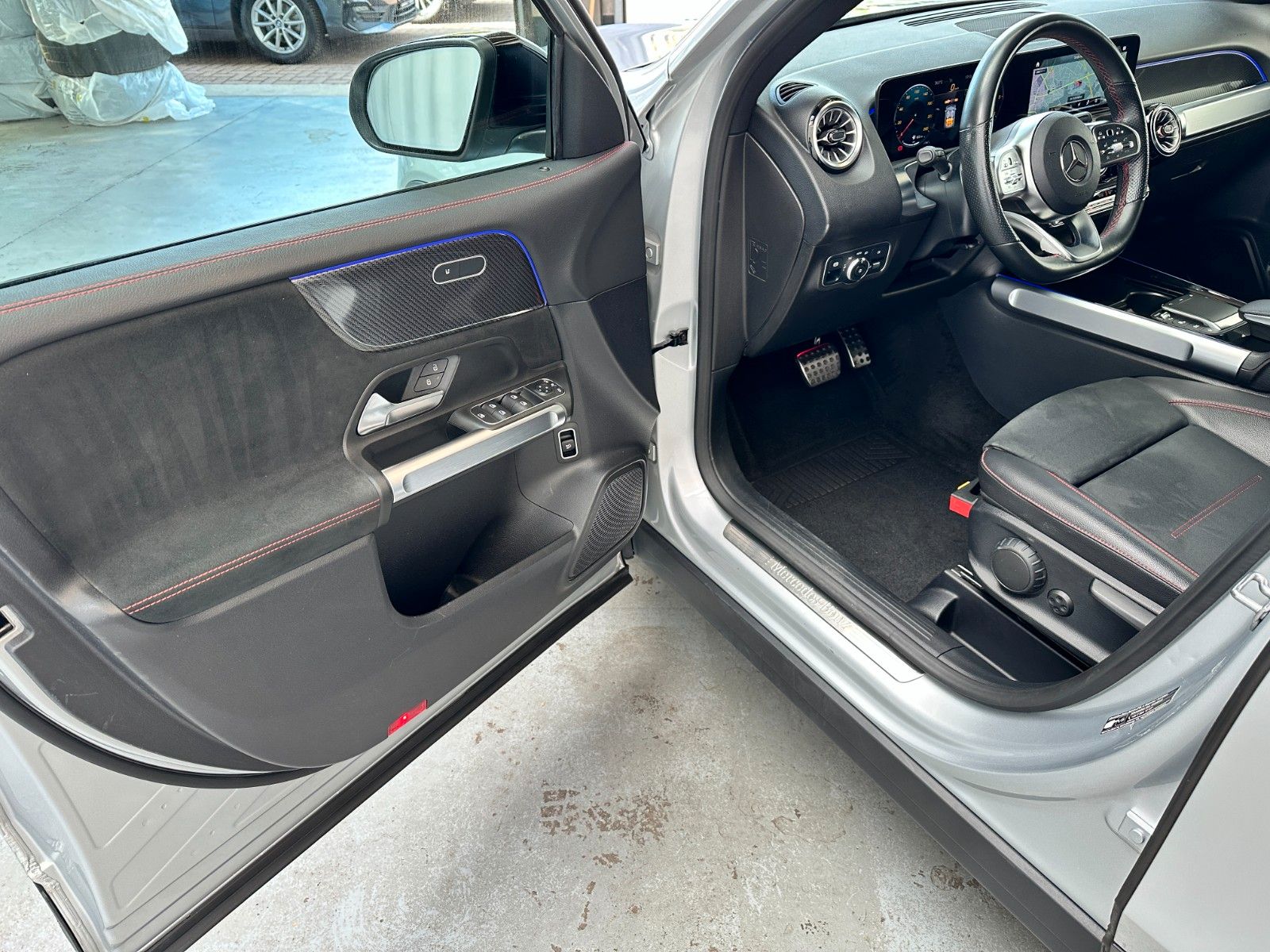 Buy Mercedes-Benz GLB 180d AMG Aut.|Cam LED|1.Hand MwSt Lithuania | img №18 | Unis.lt