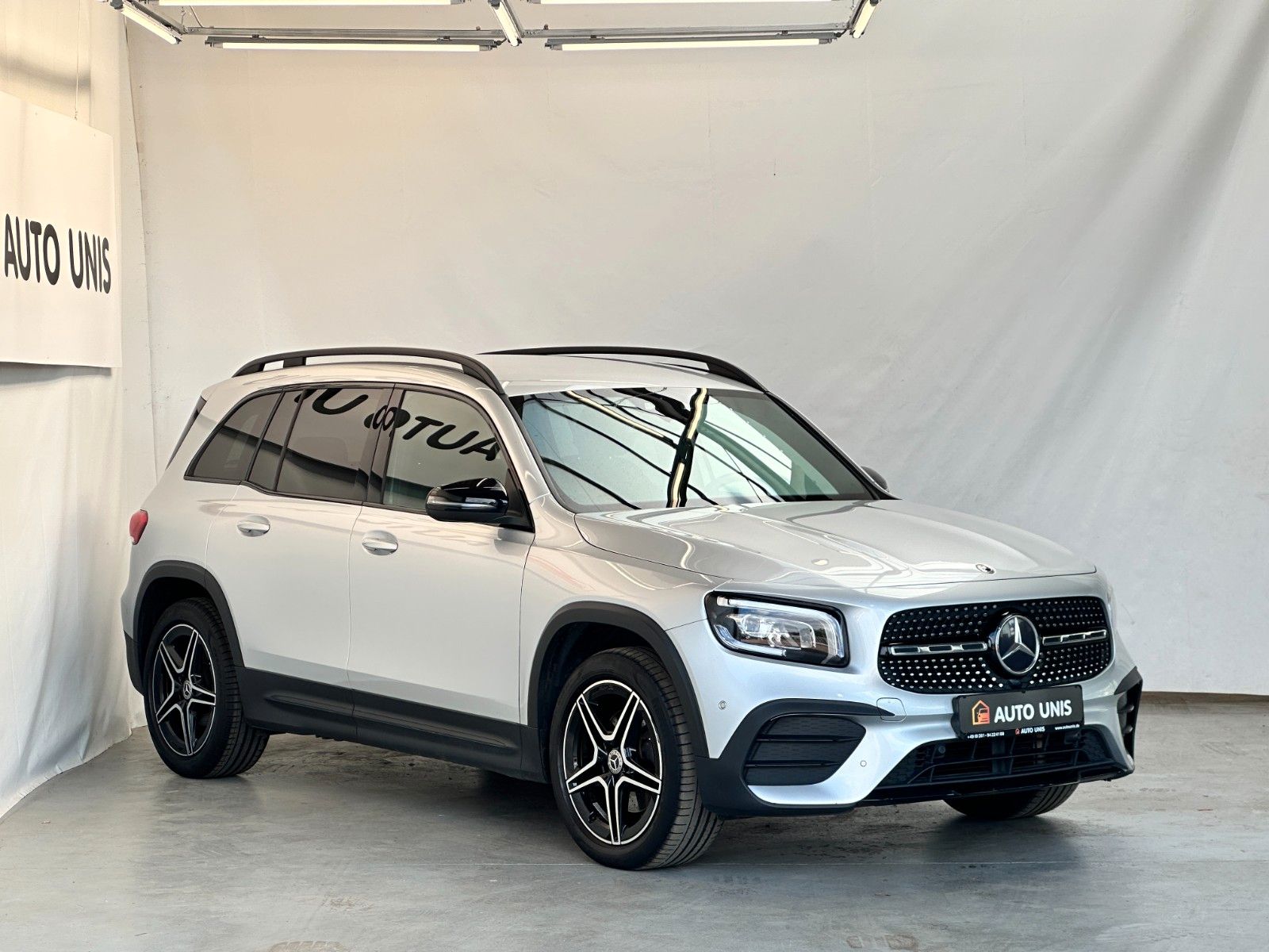 Buy Mercedes-Benz GLB 180d AMG Aut.|Cam LED|1.Hand MwSt Lithuania | img №3 | Unis.lt