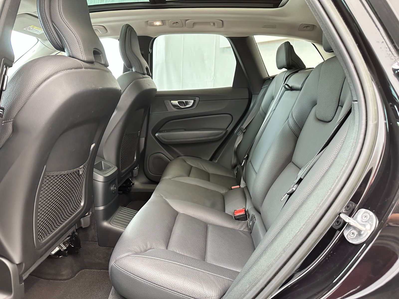 pirkite Lietuvoje Volvo XC 60 Plus Bright Recharge T6 AWD Led Panorama | nuotrauka №11 | Unis.lt