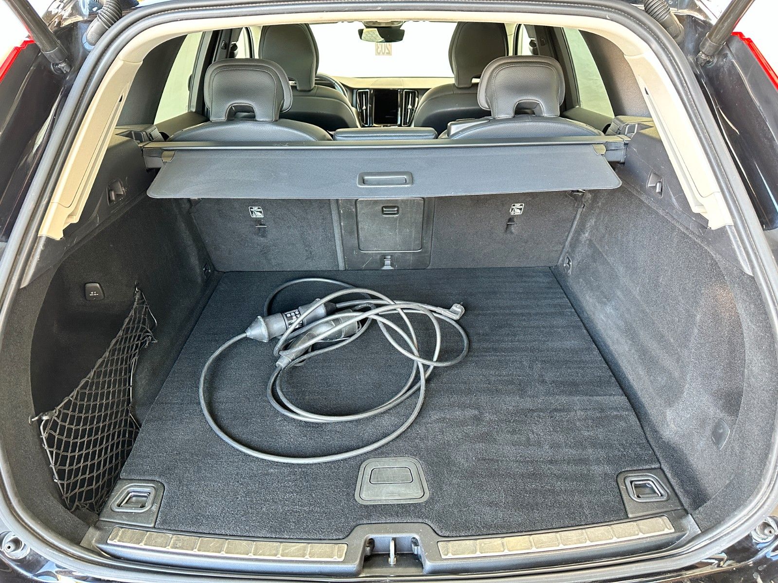 pirkite Lietuvoje Volvo XC 60 Plus Bright Recharge T6 AWD Led Panorama | nuotrauka №25 | Unis.lt